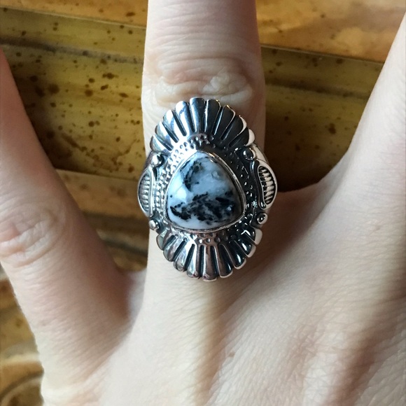 Natural White Buffalo Sterling Silver Ring - Picture 1 of 8